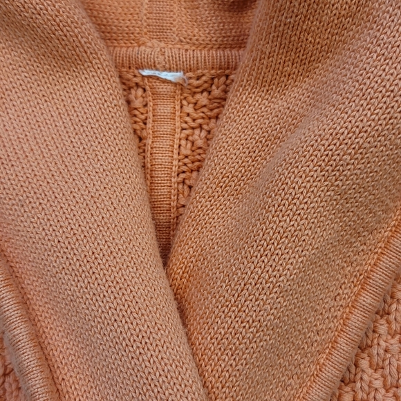 Post practice sweater - Picture 6 of 8